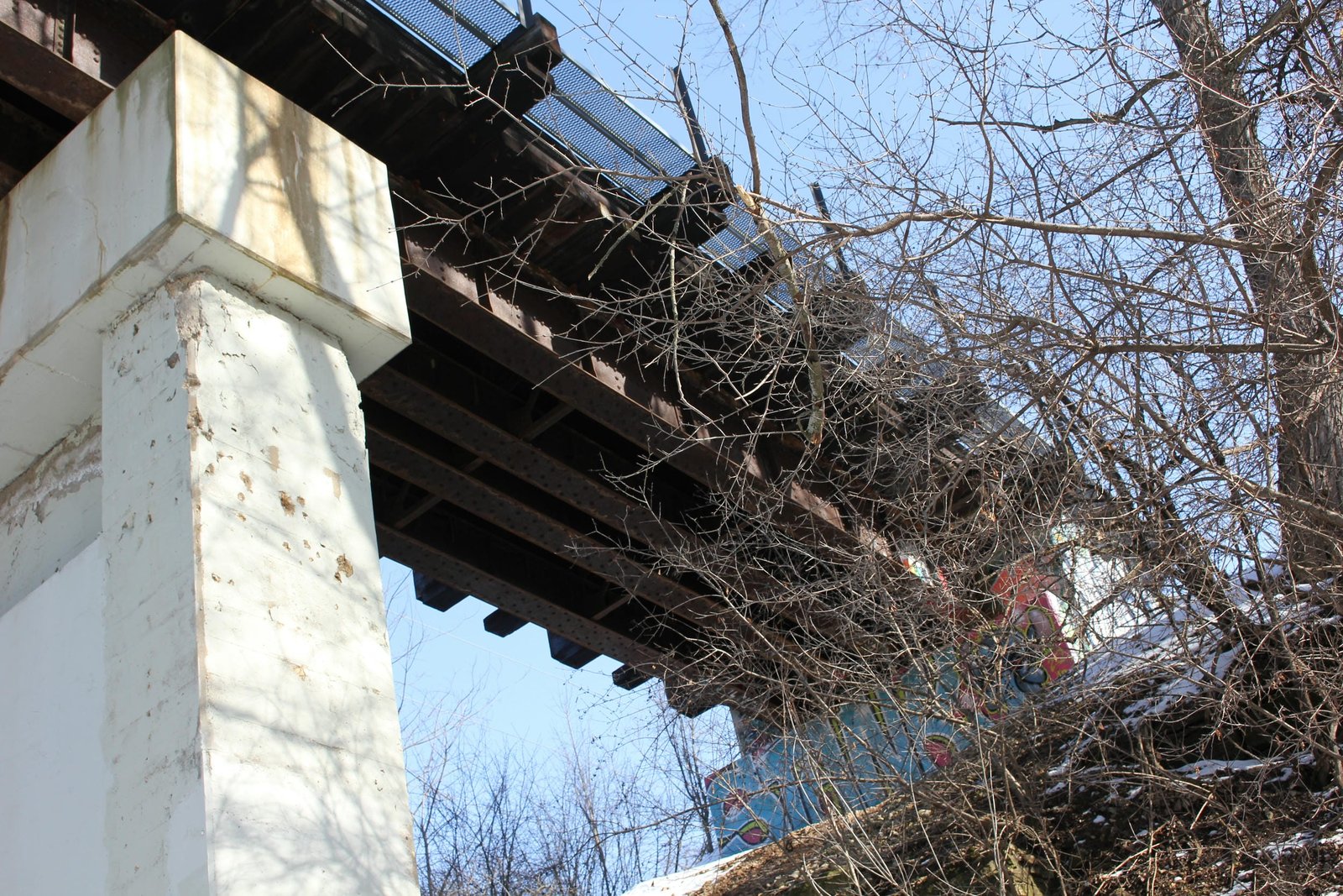 East span